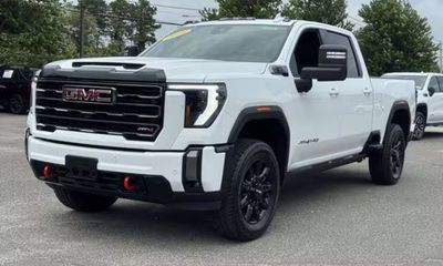 2024 GMC Sierra HD AT4