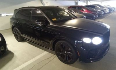 2022 Bentley Bentayga V8