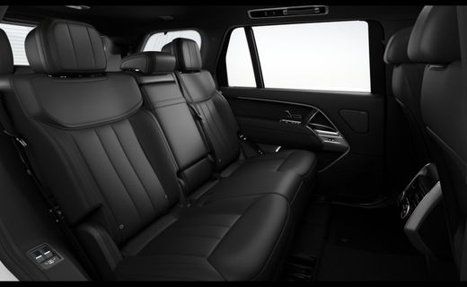 2026 Land Rover Range SE