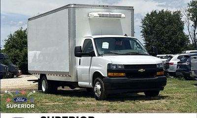 2024 Chevrolet Express 3500 Cutaway 177