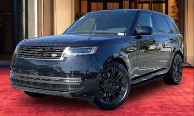 2026 Land Rover Range SE