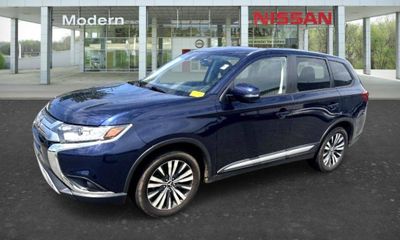 2020 Mitsubishi Outlander SE