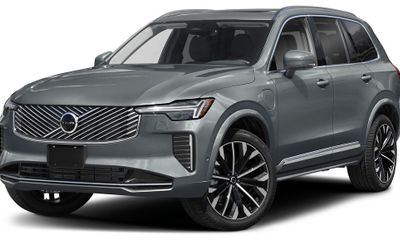 2026 Volvo XC90 Plus Bright