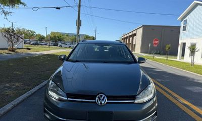 2019 Volkswagen Golf Sportwagen S SE