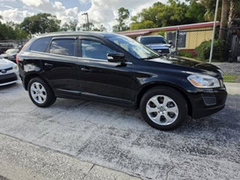 2013 Volvo XC60 — a typically priced live listing