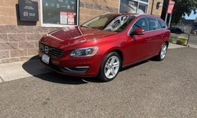2015 Volvo V60 Platinum NON R