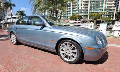 2006 Jaguar S-Type 30