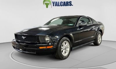 2007 Ford Mustang Deluxe