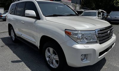 2014 Toyota Land Cruiser VX