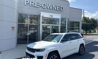 2022 Jeep Grand Cherokee Overland 4XE