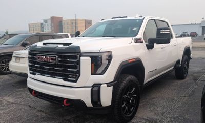 2024 GMC Sierra HD AT4