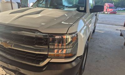 2018 Chevrolet Silverado LS