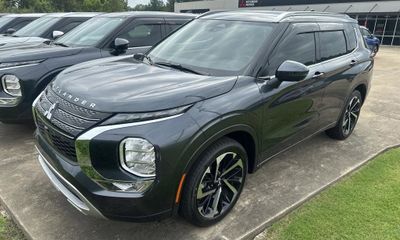 2024 Mitsubishi Outlander SEL