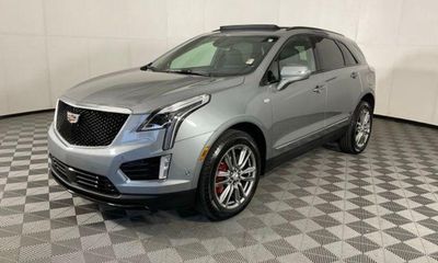 2026 Cadillac XT5 Sport