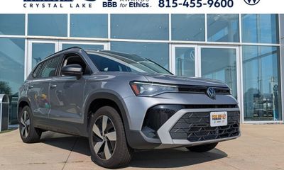 2025 Volkswagen Taos 4Motion S