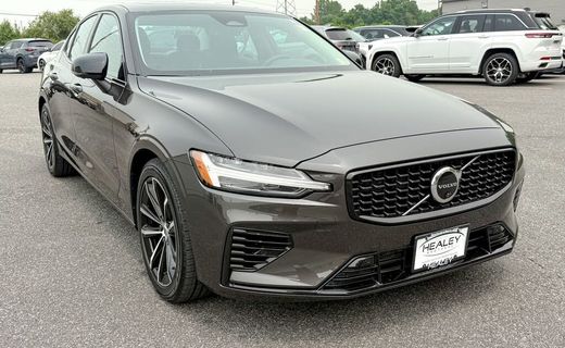 2023 Volvo S60 Plus Dark
