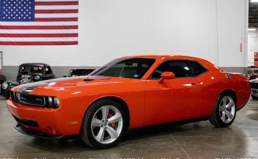 2009 Dodge Challenger SRT8