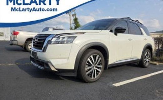 2024 Nissan Pathfinder Platinum