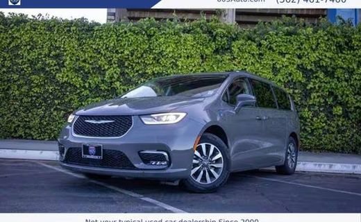 2021 Chrysler Pacifica Touring L