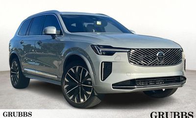 2026 Volvo XC90 Plus Bright