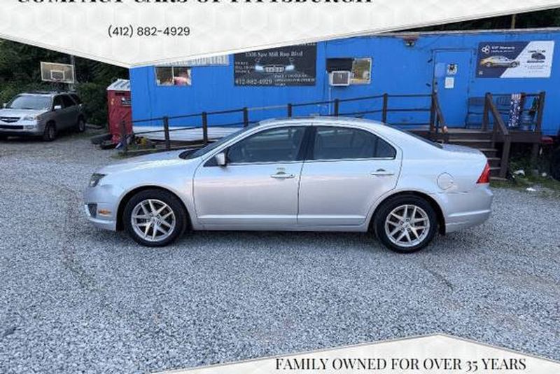 2012 Ford Fusion — a typically priced live listing