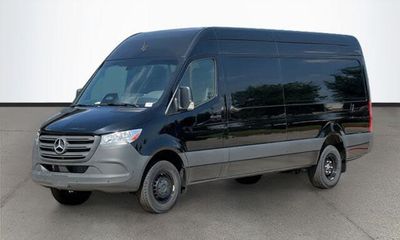 2025 Mercedes-Benz Sprinter 907 VS30