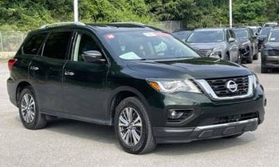 2020 Nissan Pathfinder SV