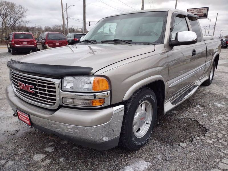 2000 Gmc Sierra — a typically priced live listing