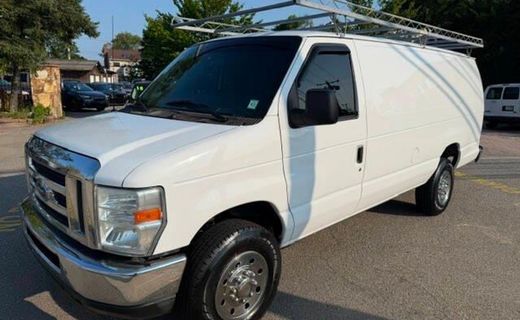 2013 Ford E-350 Super Duty