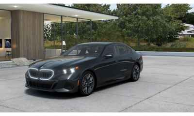 2027 BMW 550E xDrive