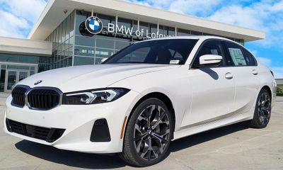 2026 BMW 330i