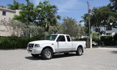 2001 Mazda B-Series B3000 SE