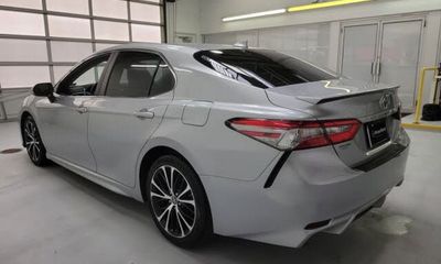 2018 Toyota Camry L LE SE