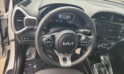 2023 Kia Soul LX S
