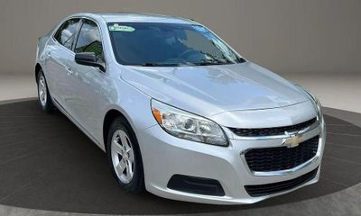 2015 Chevrolet Malibu LS 1FL