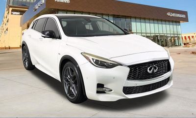 2018 Infiniti QX30 Sport