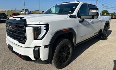 2024 GMC Sierra HD AT4