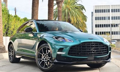 2023 Aston Martin DBX DBX707