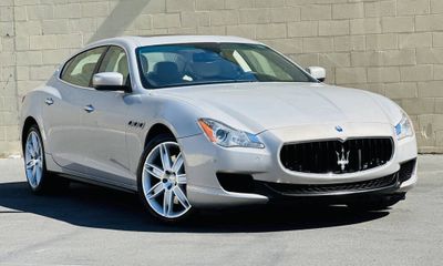 2014 Maserati Quattroporte Essence