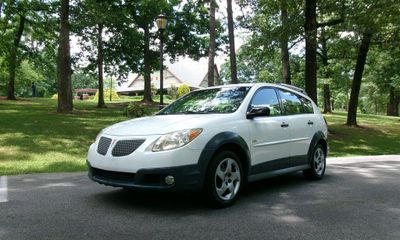 2005 Pontiac Vibe Base