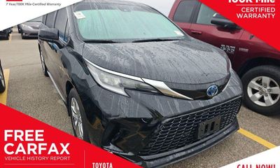 2022 Toyota Sienna XSE
