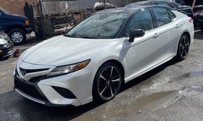2019 Toyota Camry XSE