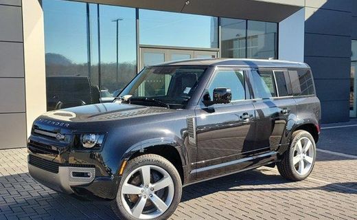 2025 Land Rover Defender 110 SE