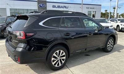 2020 Subaru Outback Premium M R