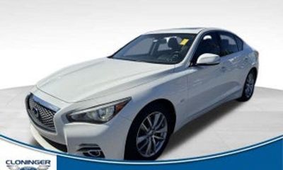 2017 Infiniti Q50 Premium