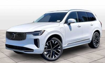 2026 Volvo XC90 Ultra Bright