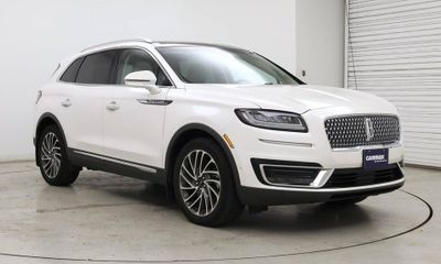 2019 Lincoln Nautilus Reserve