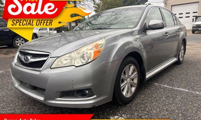 2011 Subaru Legacy Premium M R