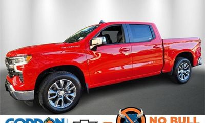 2025 Chevrolet Silverado LT