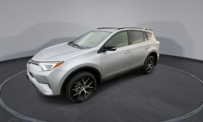 2018 Toyota RAV4 SE